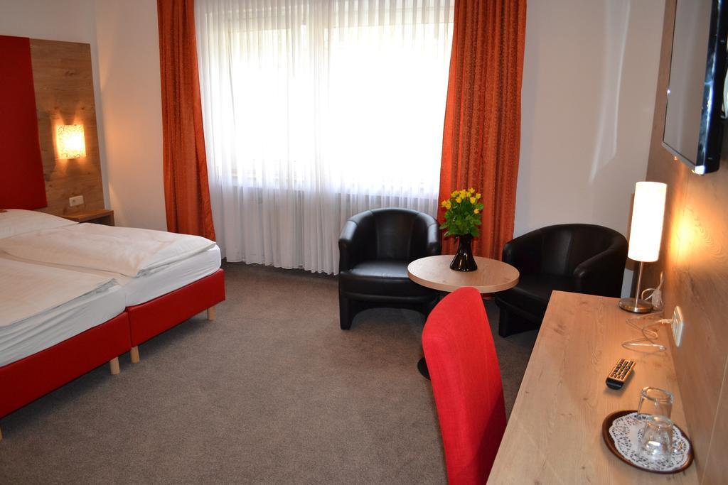 Hotel Minerva Garni Dusseldorf Ngoại thất bức ảnh